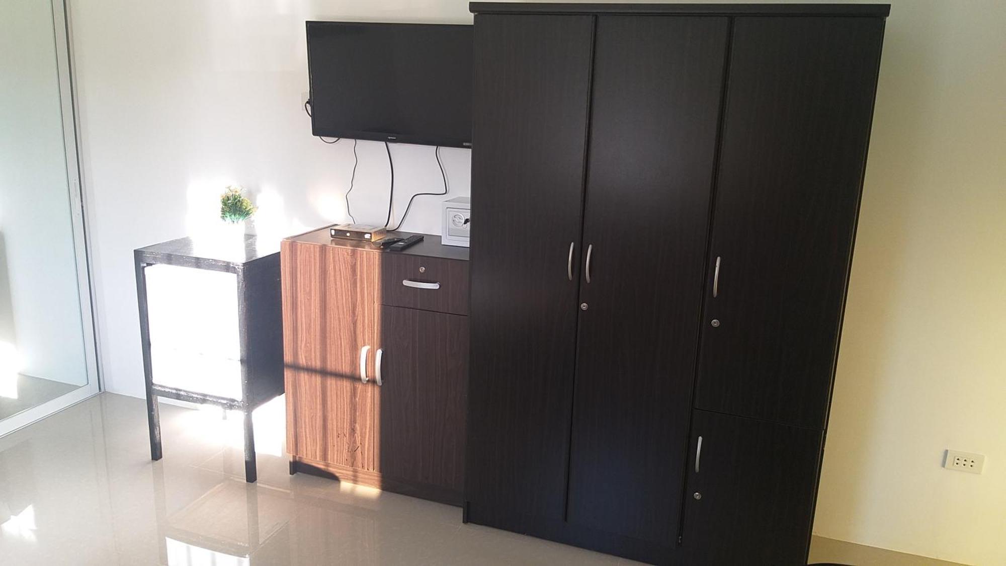 Ub Home Dauis Rom bilde