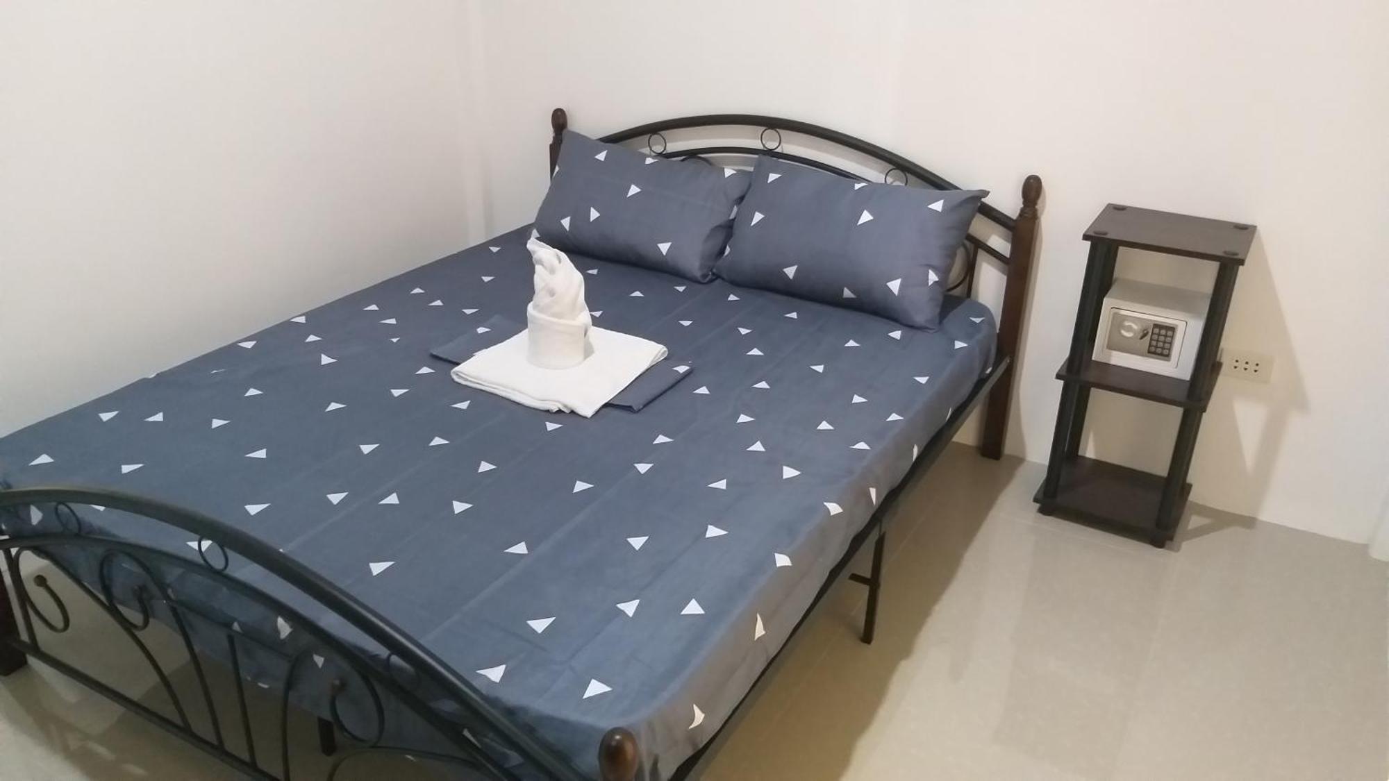 Ub Home Dauis Rom bilde
