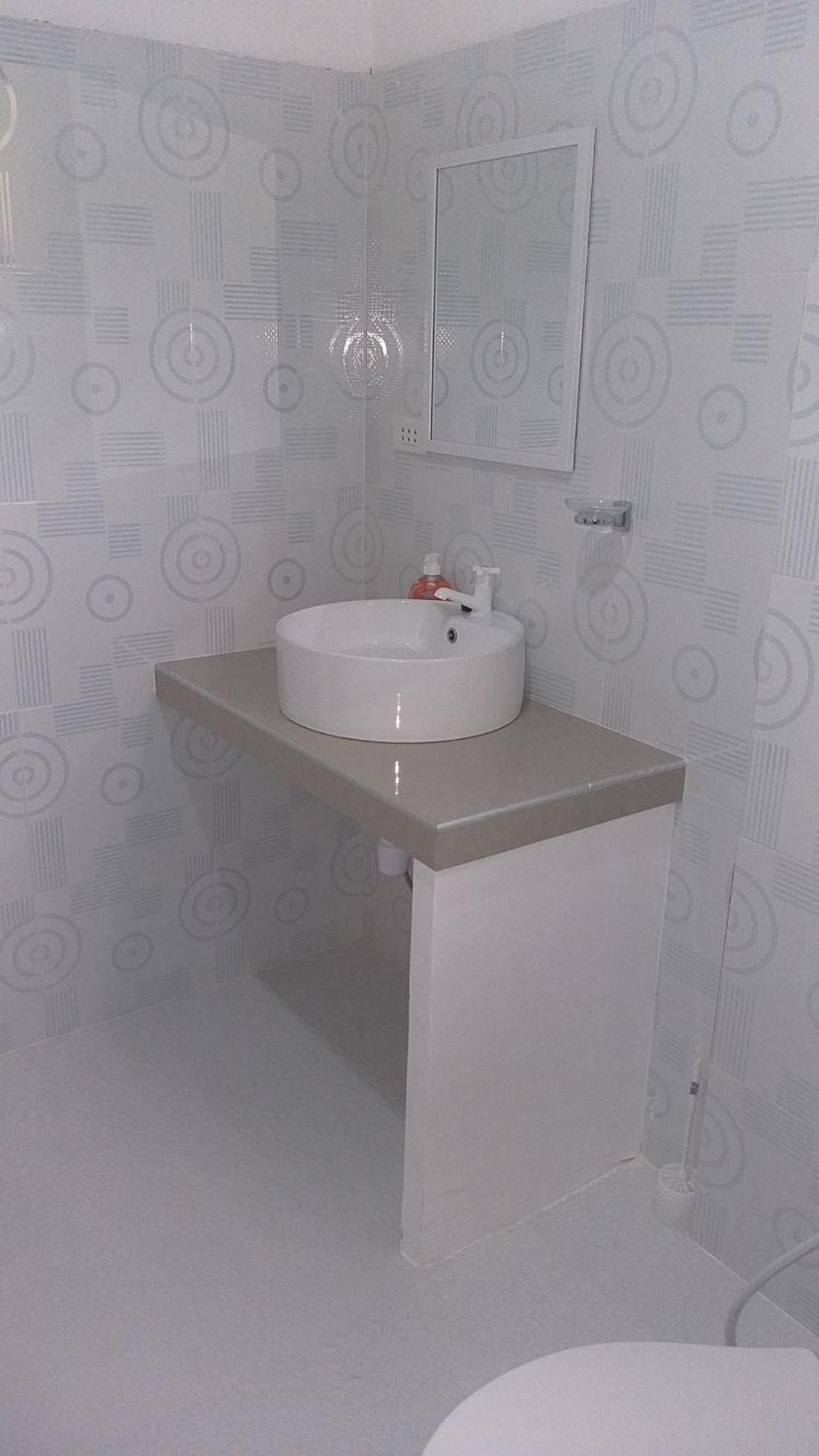 Ub Home Dauis Rom bilde