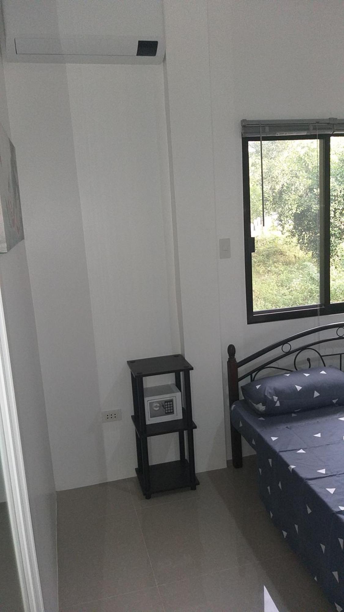 Ub Home Dauis Rom bilde